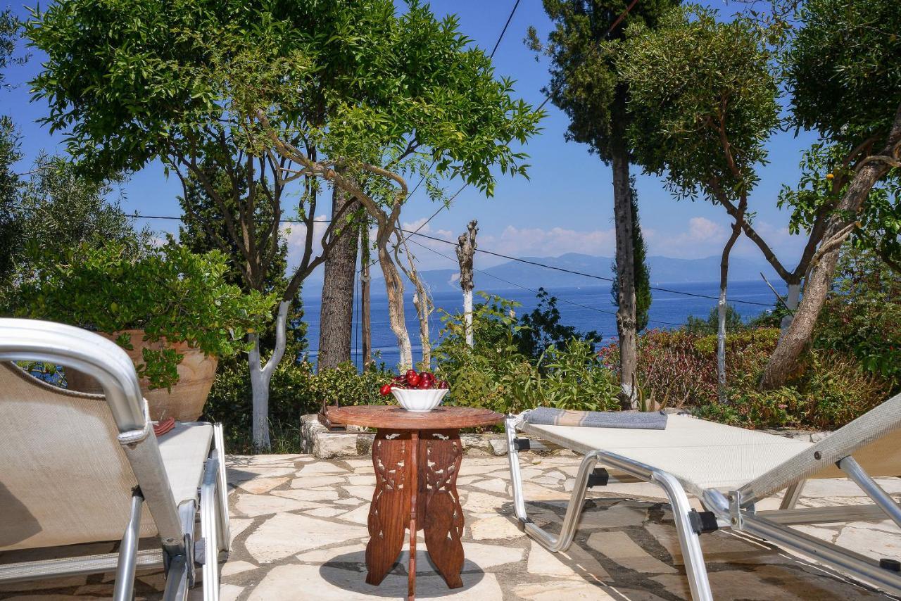 New! Paxoswhite Sea View Apartments & Studios! Gáios Exterior foto