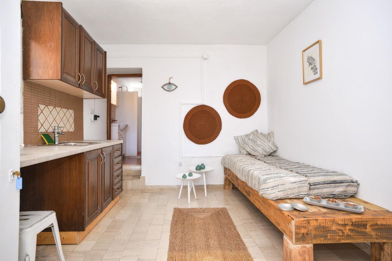 New! Paxoswhite Sea View Apartments & Studios! Gáios Exterior foto