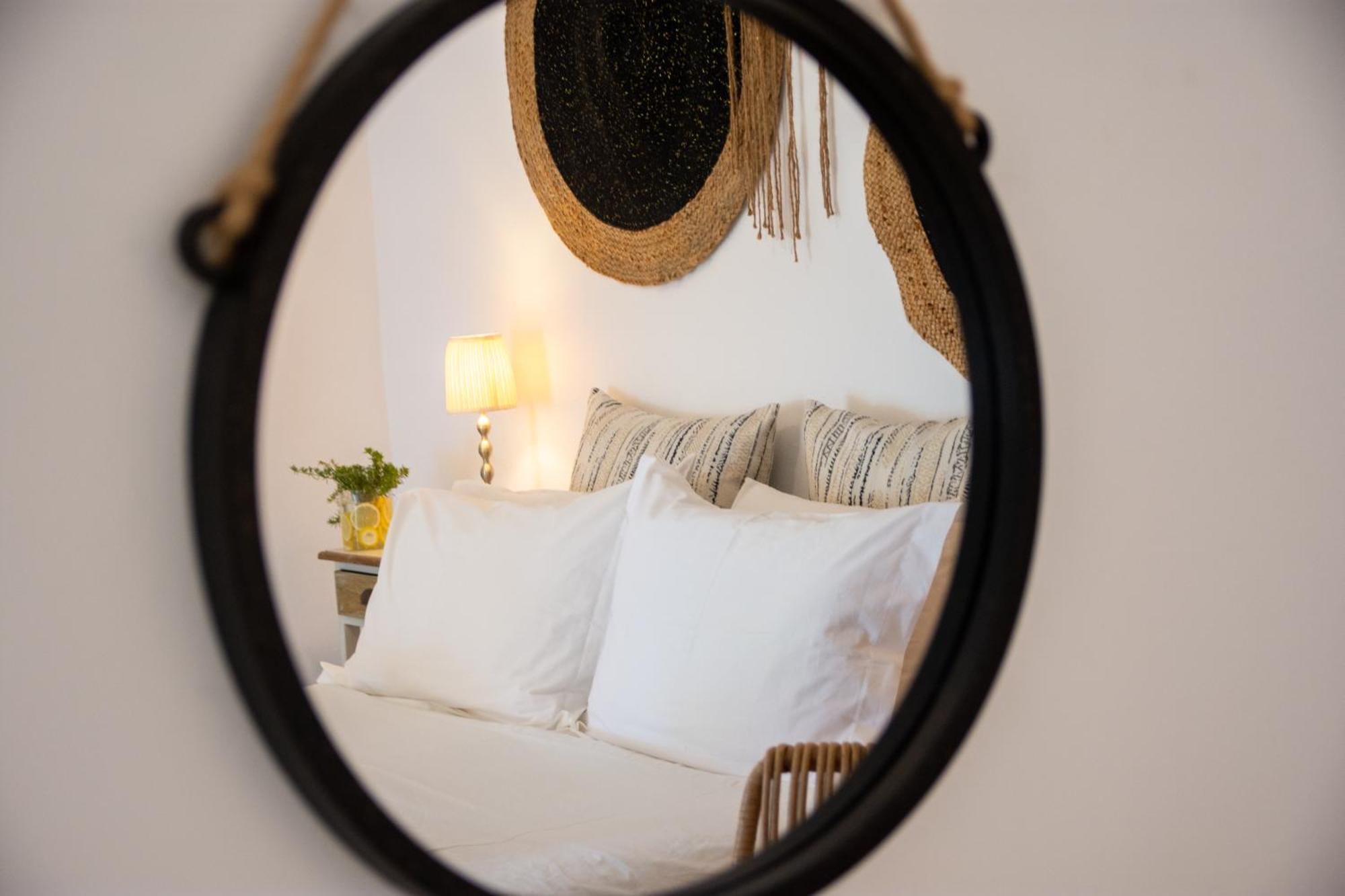 New! Paxoswhite Sea View Apartments & Studios! Gáios Exterior foto